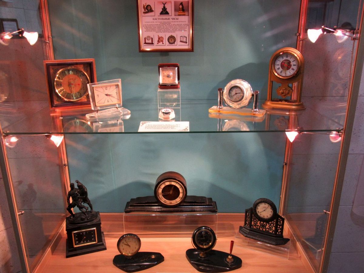 Выставка часов в музее