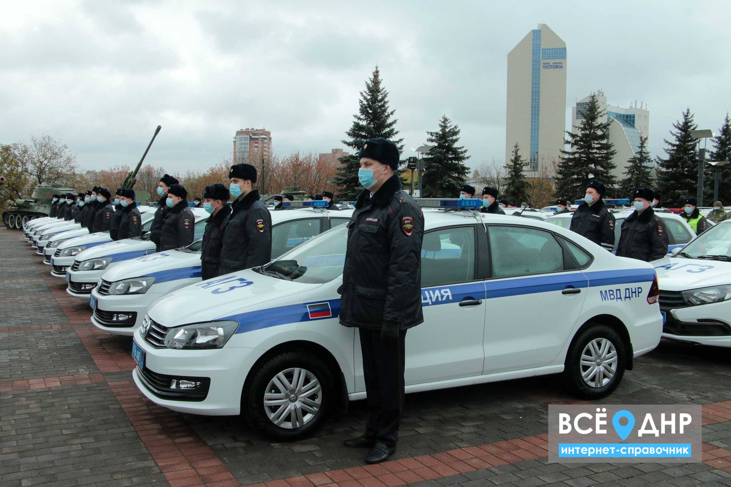 Глава ДНР вручил ключи от 58 служебных автомобилей представителям  подразделений МВД ДНР | Все о ДНР