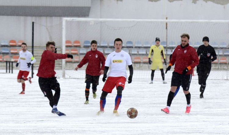 В республиканской Зимке футболисты «Гвардейца» обыграли «Шахтёр»