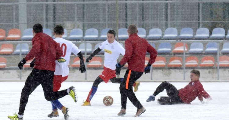 В республиканской Зимке футболисты «Гвардейца» обыграли «Шахтёр»
