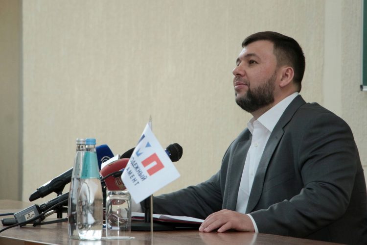 Глава ДНР провёл встречу с кандидатами в депутаты Молодежного парламента (фото)