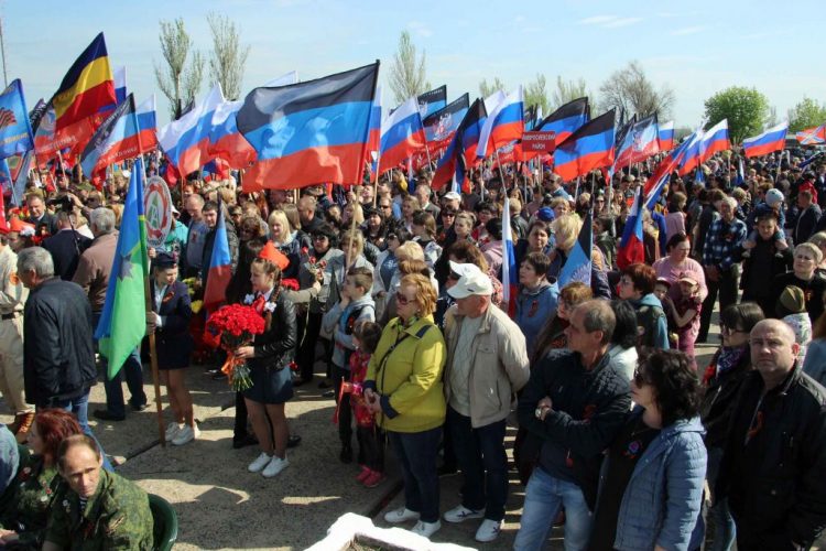 На Саур-Могиле прошёл митинг, посвящённый 76-й годовщине Победы в Великой Отечественной войне