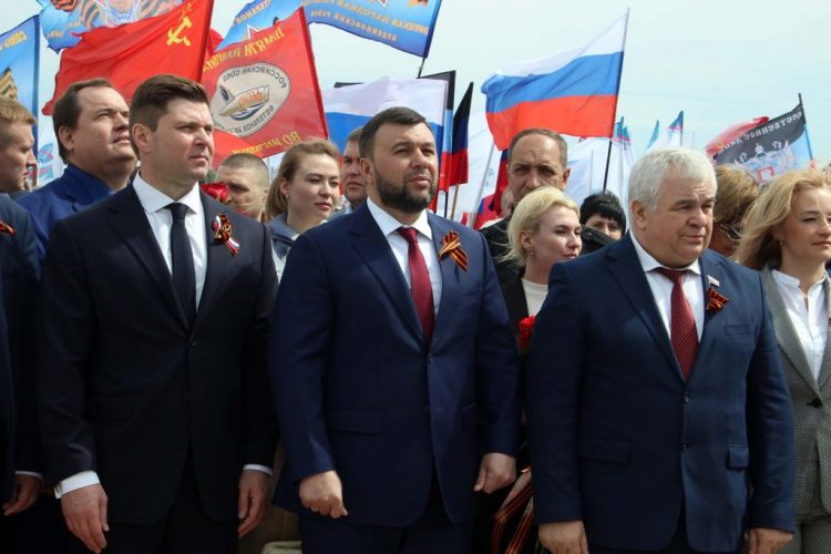 На Саур-Могиле прошёл митинг, посвящённый 76-й годовщине Победы в Великой Отечественной войне