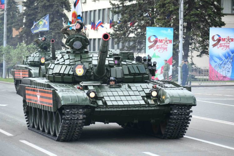 В Донецке прошла генеральная репетиция Парада Победы (фото)