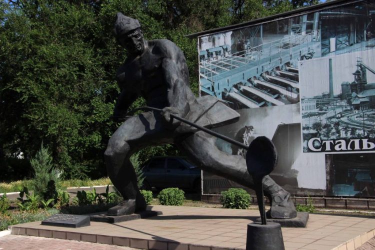 Новый инвестор ВТС посетил заводы в Енакиево и Макеевке