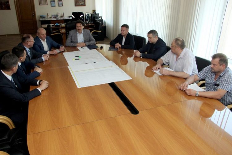 Новый инвестор ВТС посетил заводы в Енакиево и Макеевке