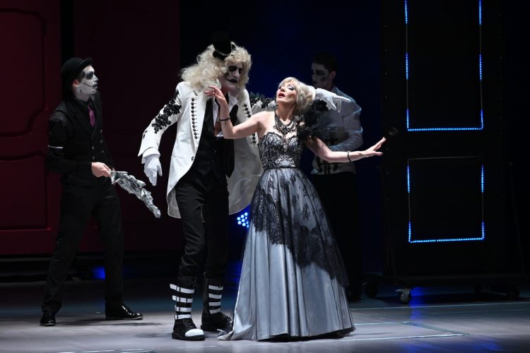 В Донецкой муздраме состоялась премьера спектакля «День мечты» (фото)