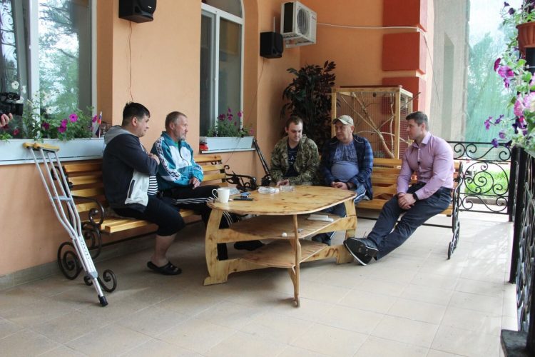 Амвросиевский центр реабилитации: как проходит лечение военнослужащих ДНР