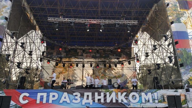 В Донецке масштабно отметили День города и День шахтёра (фото)