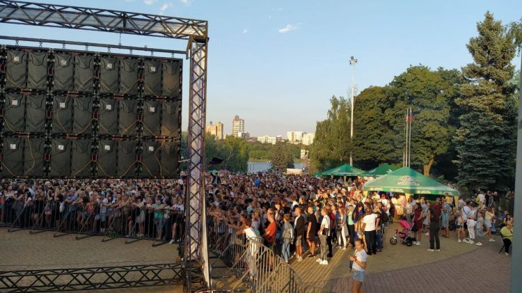 В Донецке масштабно отметили День города и День шахтёра (фото)