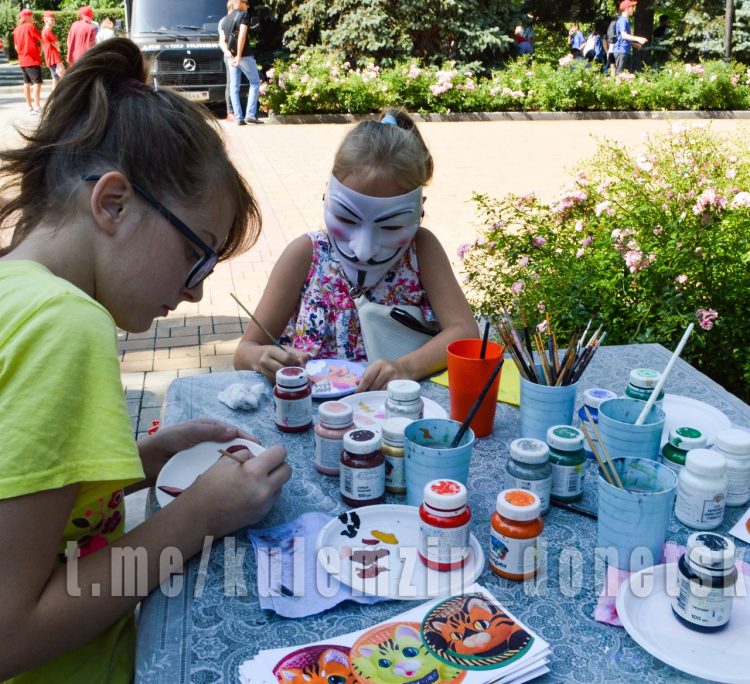 В Донецке масштабно отметили День города и День шахтёра (фото)