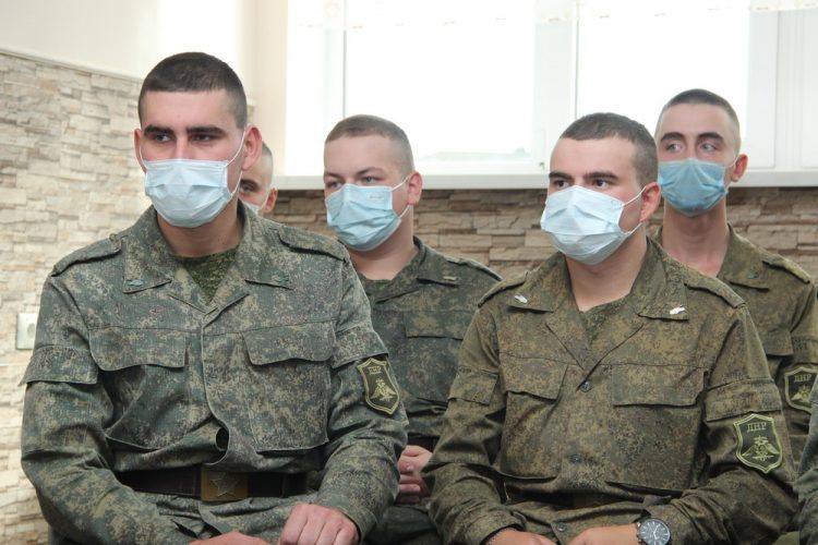 Денис Пушилин встретился с военнослужащими срочной службы первого призыва