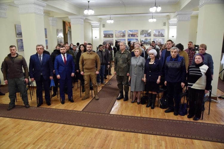 Денис Пушилин присвоил звание Заслуженного журналиста ДНР 15 военкорам (фото + видео)