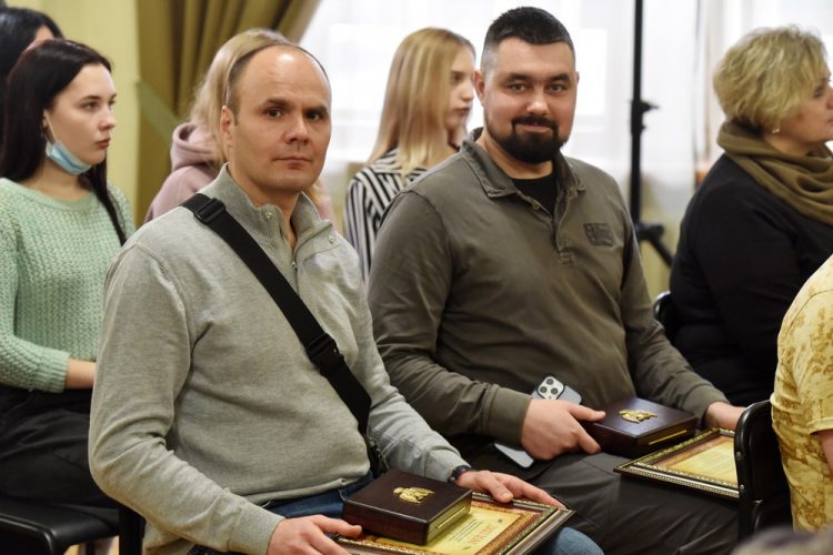 Денис Пушилин присвоил звание Заслуженного журналиста ДНР 15 военкорам (фото + видео)