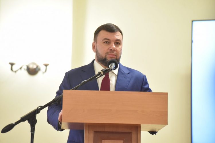 Денис Пушилин присвоил звание Заслуженного журналиста ДНР 15 военкорам (фото + видео)