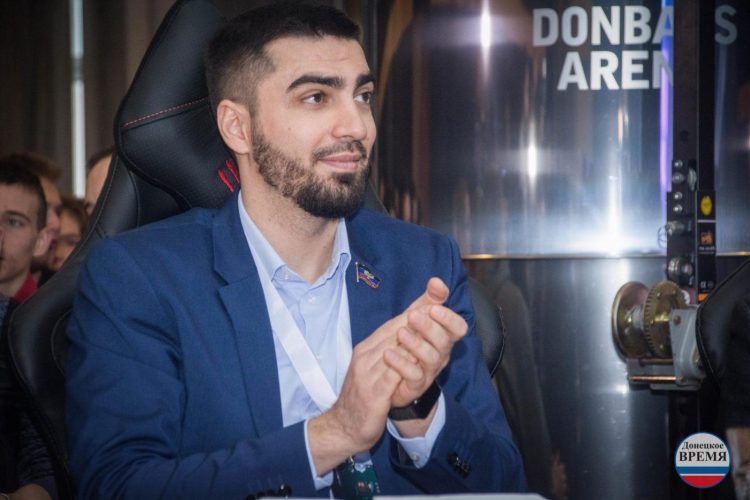 Результатом работы хакатона станет запуск приложения, которое наладит взаимодействие жителей ДНР с органами власти