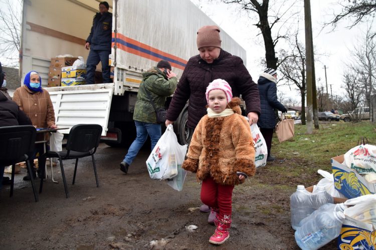Денис Пушилин пообщался с жителями освобожденного Гранитного на юге страны (фото + видео)