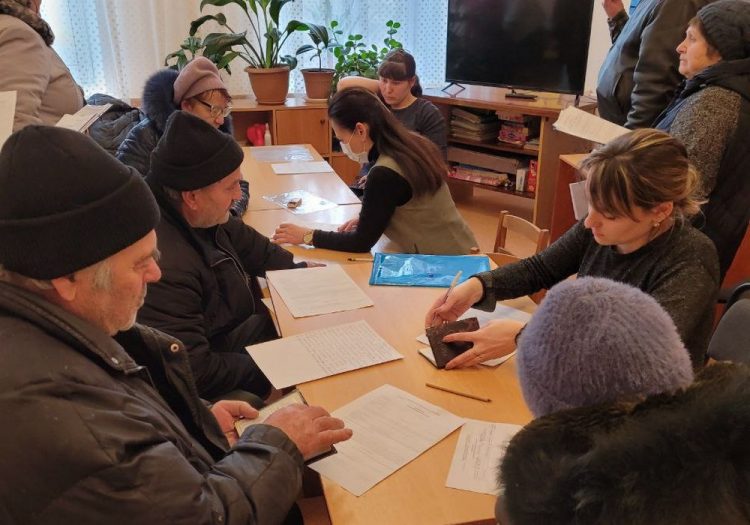 В Гранитном организован прием документов для оформления всех социальных и пенсионных выплат