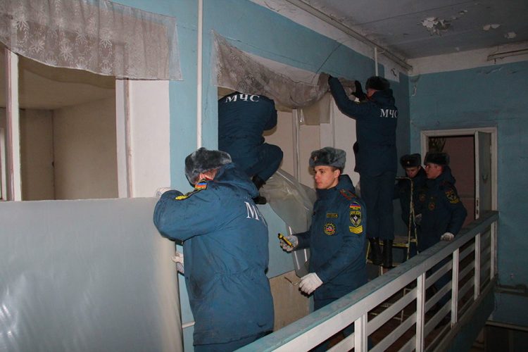 Межведомственный оперативный штаб ДНР обеспечивает жителей освобожденных от окупации ВФУ посёлков всем необходимым (фото +видео)