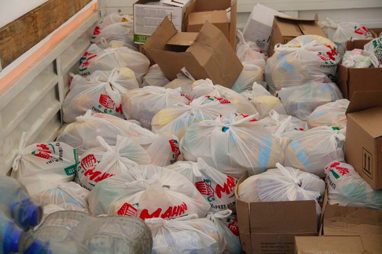 Межведомственный оперативный штаб ДНР обеспечивает жителей освобожденных от окупации ВФУ посёлков всем необходимым (фото +видео)