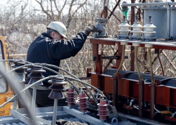 Продолжается восстановление оборудования на подстанции «Ольгинка»