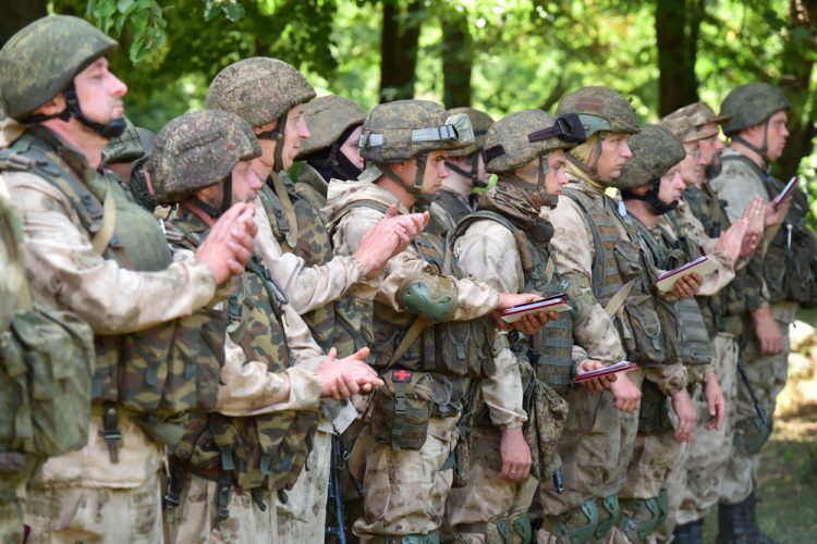 Глава ДНР наградил за героизм военнослужащих батальона «Сомали»