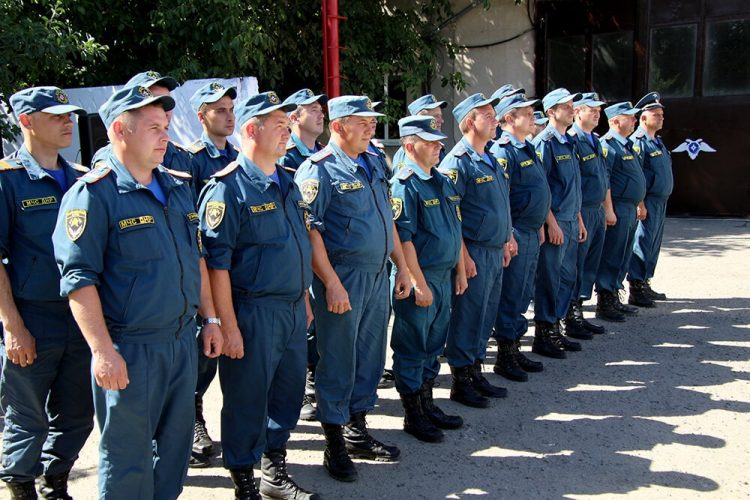 Московская область передала МЧС ДНР пожарно-спасательную технику