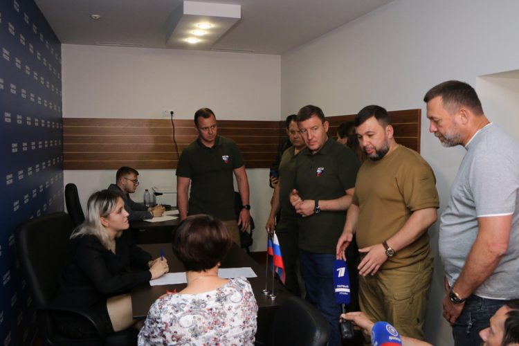 В Донецке открылся первый Центр юридической помощи «Единой России»