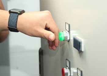 Глава ДНР принял участие в запуске резервного водовода