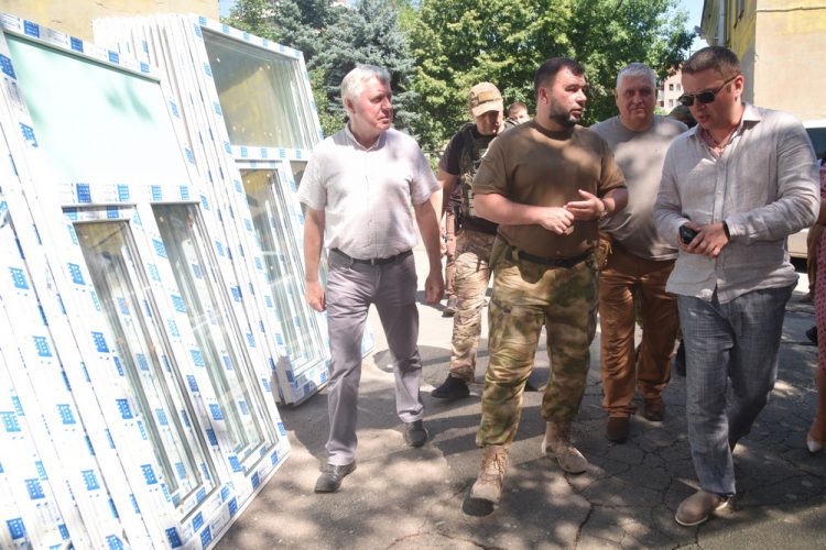 Магаданская область помогает восстанавливать ясли-сад в Ждановке