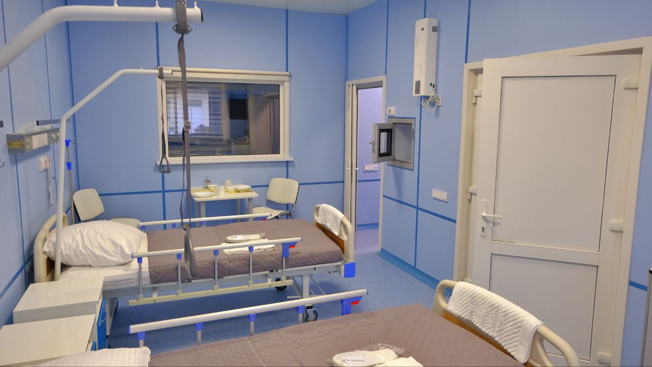 Новый медицинский центр в Мариуполе возвели под ключ за 84 дня