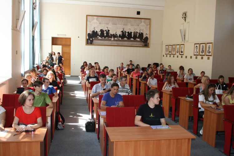 Для школьников и студентов на освобождённых территориях провели лекции по истории