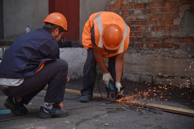 Магаданская область помогает восстанавливать ясли-сад в Ждановке