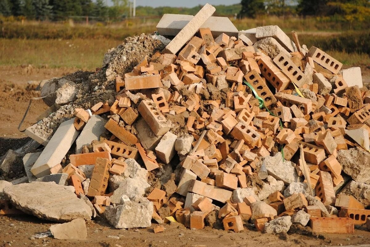 В Мариуполе строительный мусор будут перерабатывать в новые стройматериалы