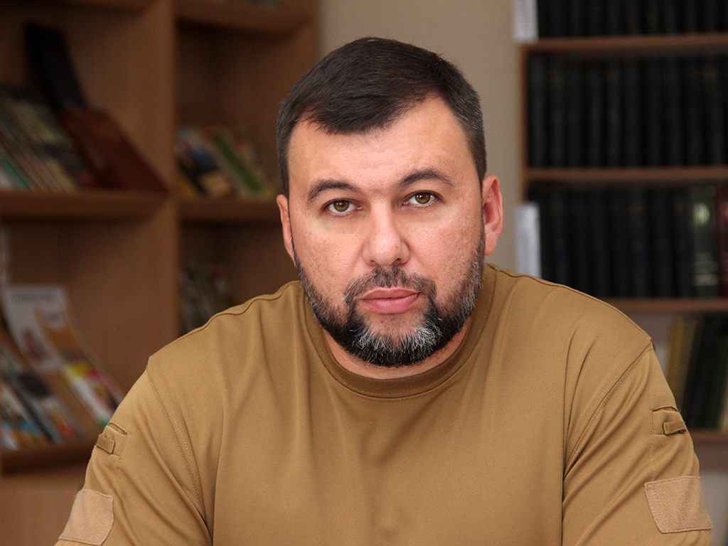 Жители ДНР могут задать вопросы Денису Пушилину через специальный чат-бот