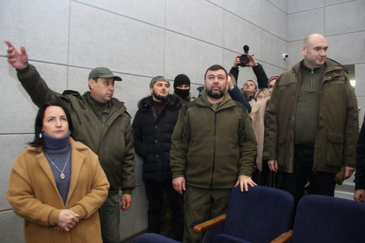 Десять семей в Волновахе получили ключи от новых квартир