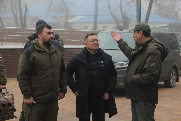 Десять семей в Волновахе получили ключи от новых квартир