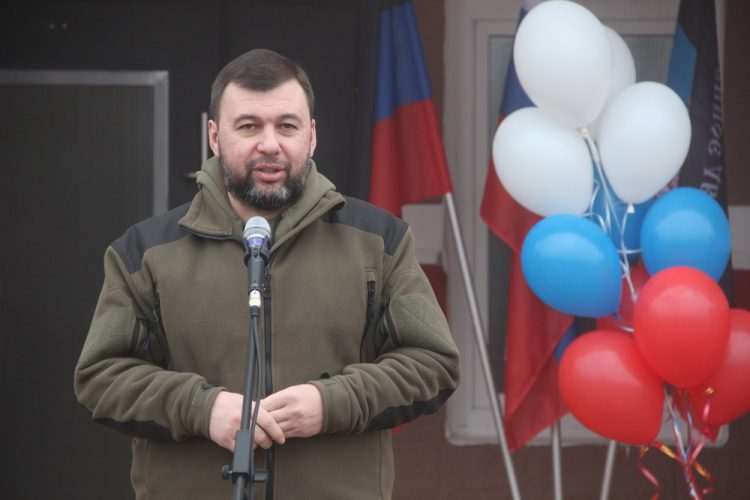 Десять семей в Волновахе получили ключи от новых квартир