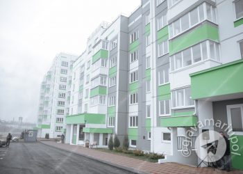 Первый дом в новом микрорайоне Мариуполя встретил новосёлов