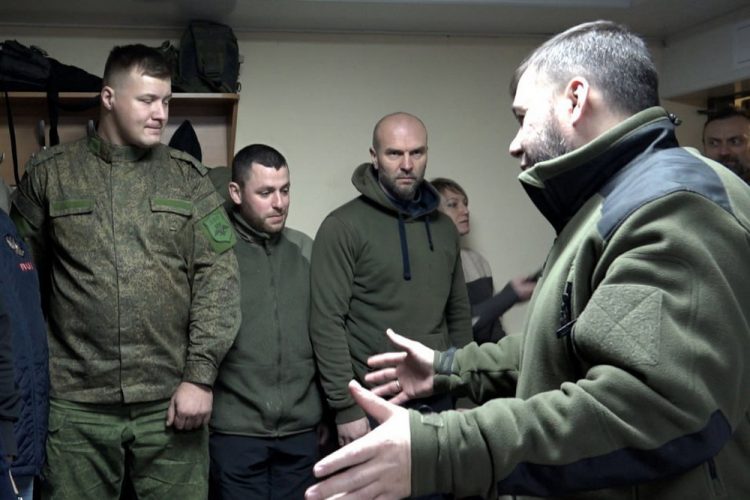 Денис Пушилин, Александр Сидякин и Артем Туров поздравили военкоров с профессиональным праздником