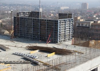 В Донецке продолжается строительство перинатального центра