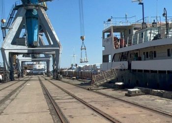 В порт Мариуполя прибыли стройматериалы, к отправке готовится очередная партия пшеницы