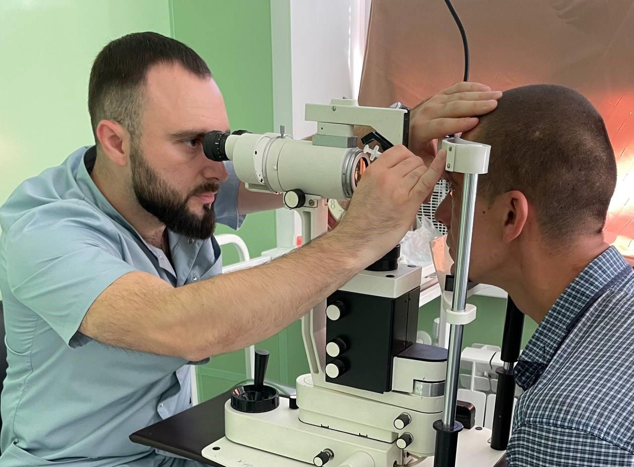 Специалисты НМИЦ глазных болезней им. Гельмгольца помогают выстраивать ...