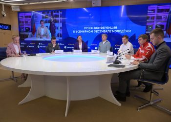 Более 100 выдающихся российских и зарубежных лекторов выступят на марафоне Знание.Первые в дни ВФМ-2024