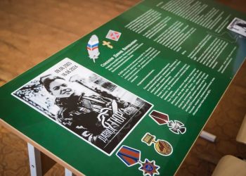 В макеевской школе открыли «Парту Героя» в честь погибшего в Курской области волонтера