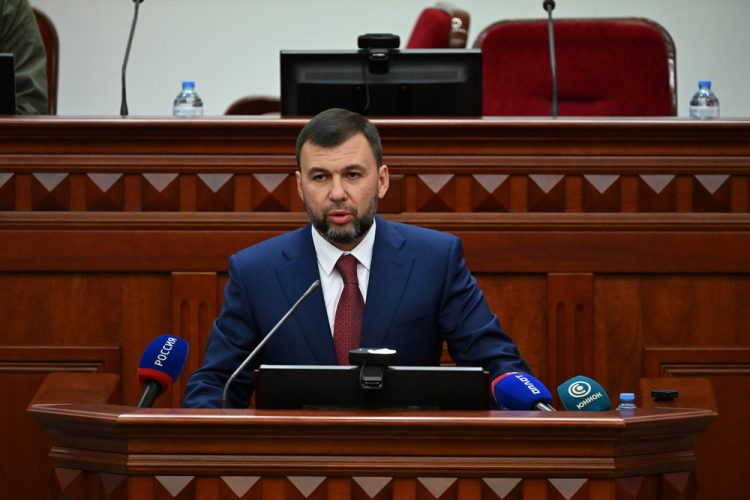 Константин Кузьмин избран Председателем Народного Совета ДНР