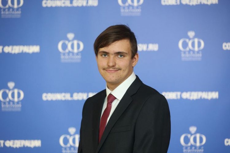 Дети-герои из ДНР получили награды за проявленное мужество в экстремальных ситуациях