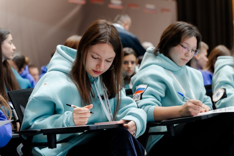 Школьница из ДНР вошла в число победителей конкурса «Индекс мечтателя»