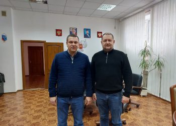 Выпускники «Лидеров России» создадут умную кибершколу в Донецке