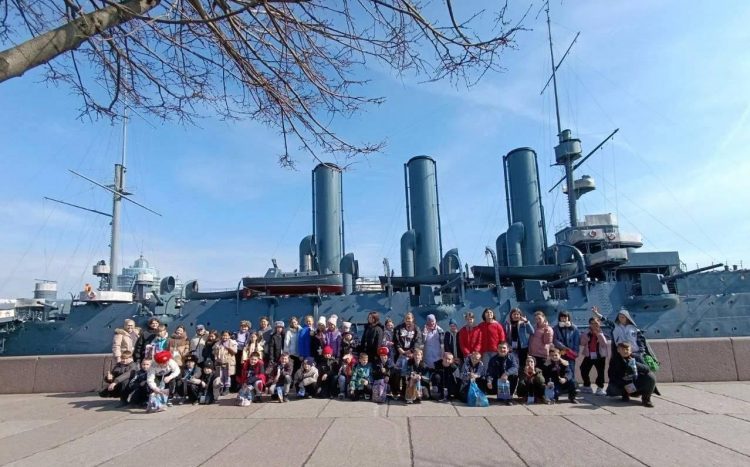 Более 660 школьников из воссоединённых регионов посетили Санкт-Петербург по программе «Культурная карта 4+85»